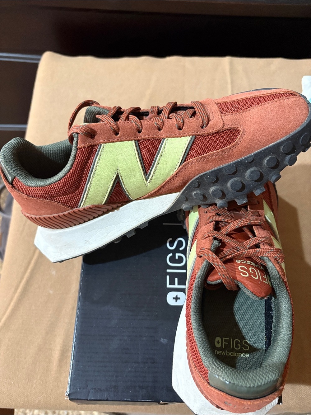 Figs/New Balance UXC72FI - Picture 2 of 3